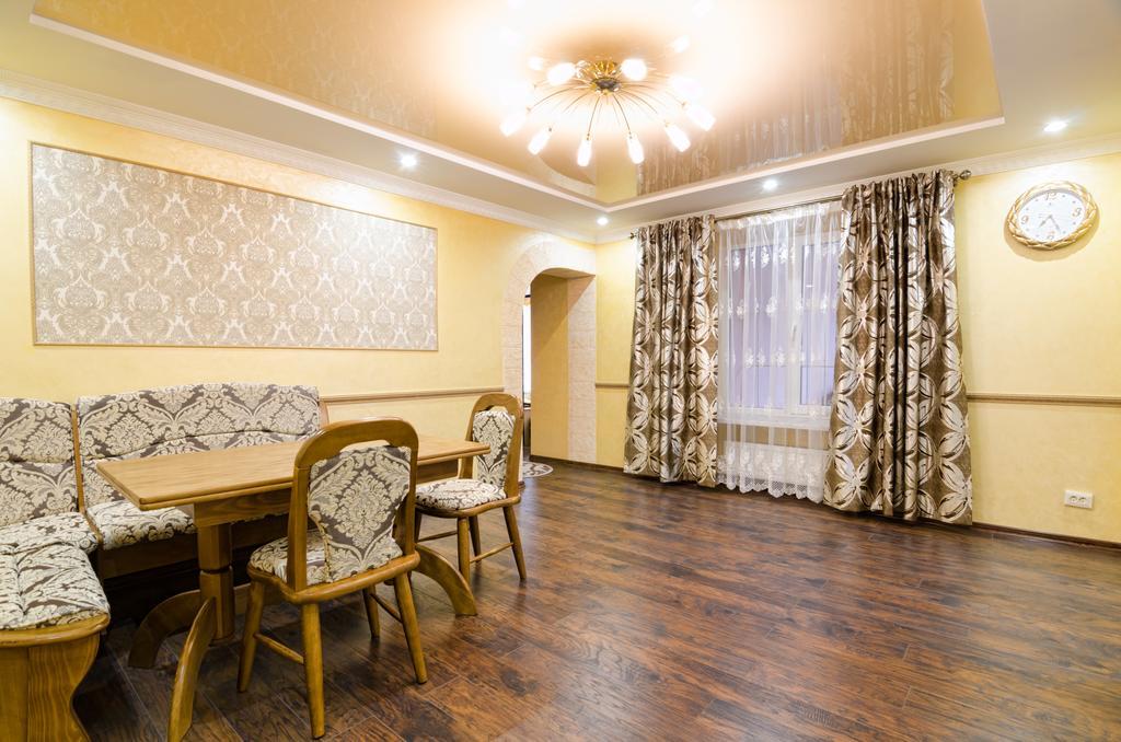 Alfa Apartments Lysenka 11 リヴィウ エクステリア 写真