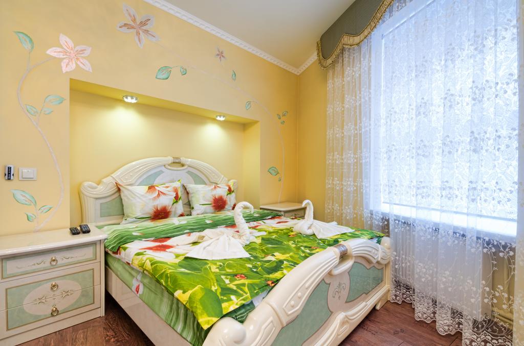Alfa Apartments Lysenka 11 リヴィウ エクステリア 写真